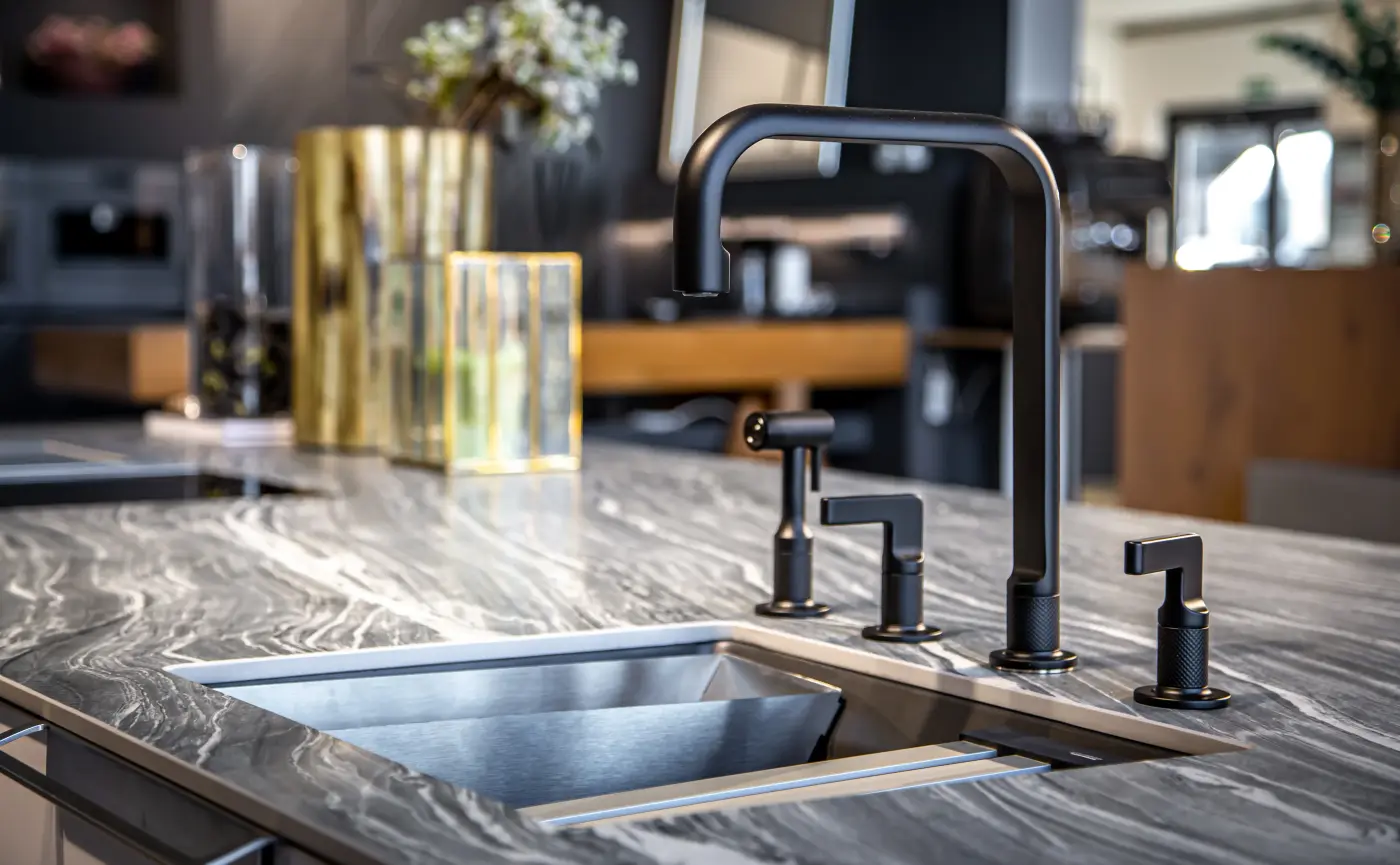 Clean kitchen sink and faucet